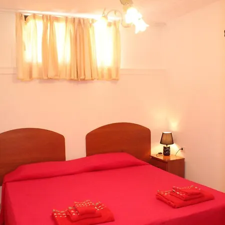 Achacay Casa Remo أرونا